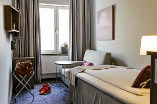 Photo by: Fotograf Jimmy Eriksson AB, Kocksgatan 17K, 116 24 Stockholm, +46 0 703 73 44 29, info@jimmyeriksson.se Scandic No. 25, room, single pull out